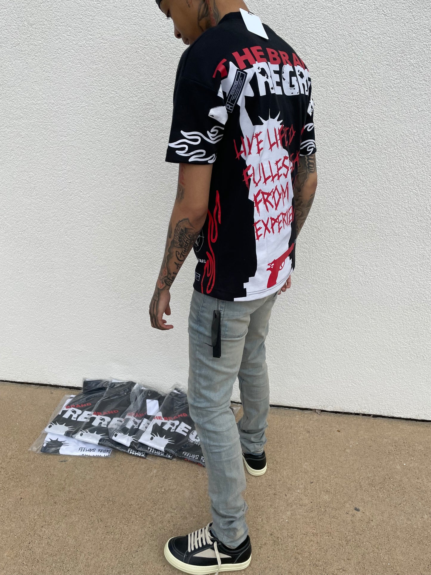 SHOOT FOR THE STARS BLACK TEE